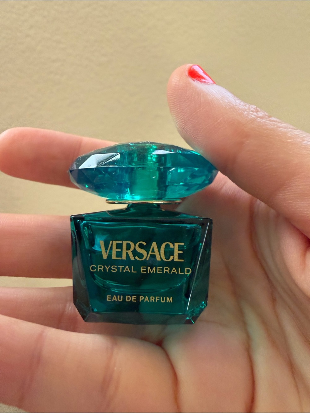 New 4 piece Versace, Dolce & Gabbana, and Prada Beauty Set - Picture 4 of 11